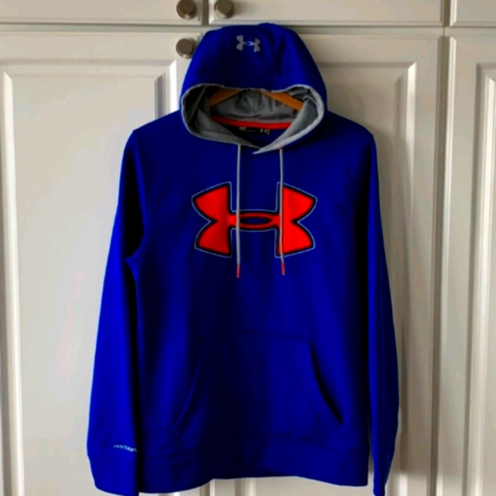 Medium under armour hoodie